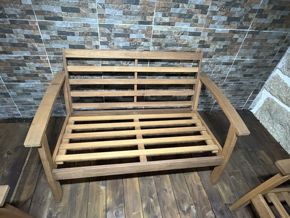 Sofas + cadeiras + mesa Exterior