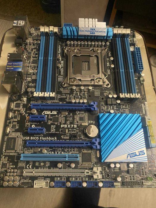 Материнська плата Asus P9X79 (s2011, Intel X79, PCI-Ex16)
