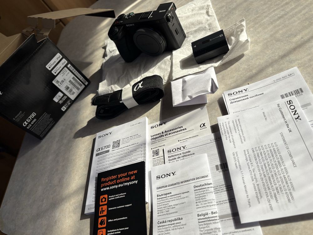 Fabrycznie NOWY Aparat SONY A6700 body - oryginalny komplet