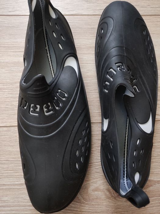 Аквашузи, коралки Speedo