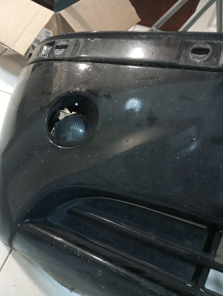 Parachoques e faróis de nevoeiro BMW E46 original um pouco danificado