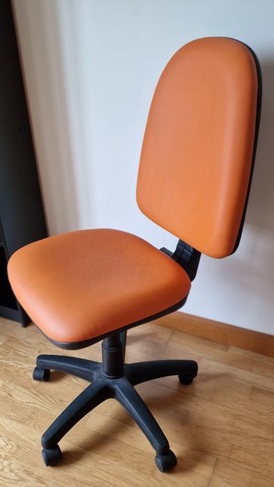 Cadeira de Secretária Laranja