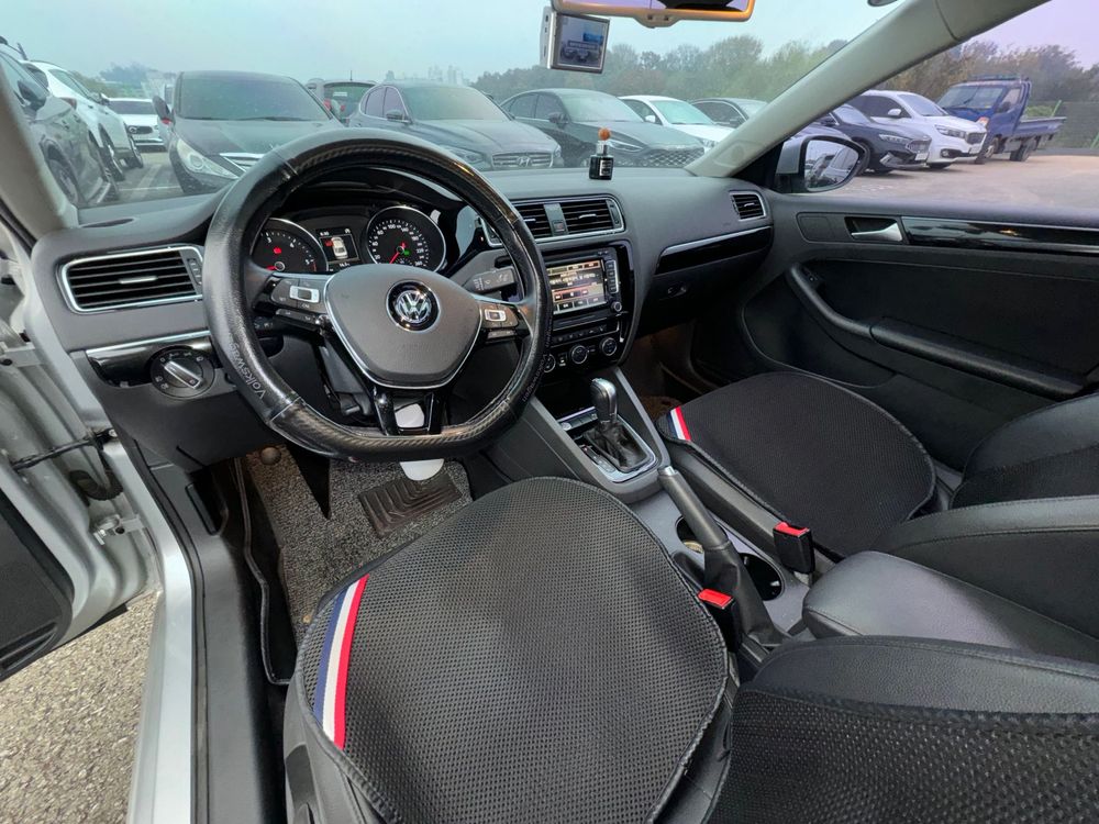 Volkswagen Jetta 2.0 tdi