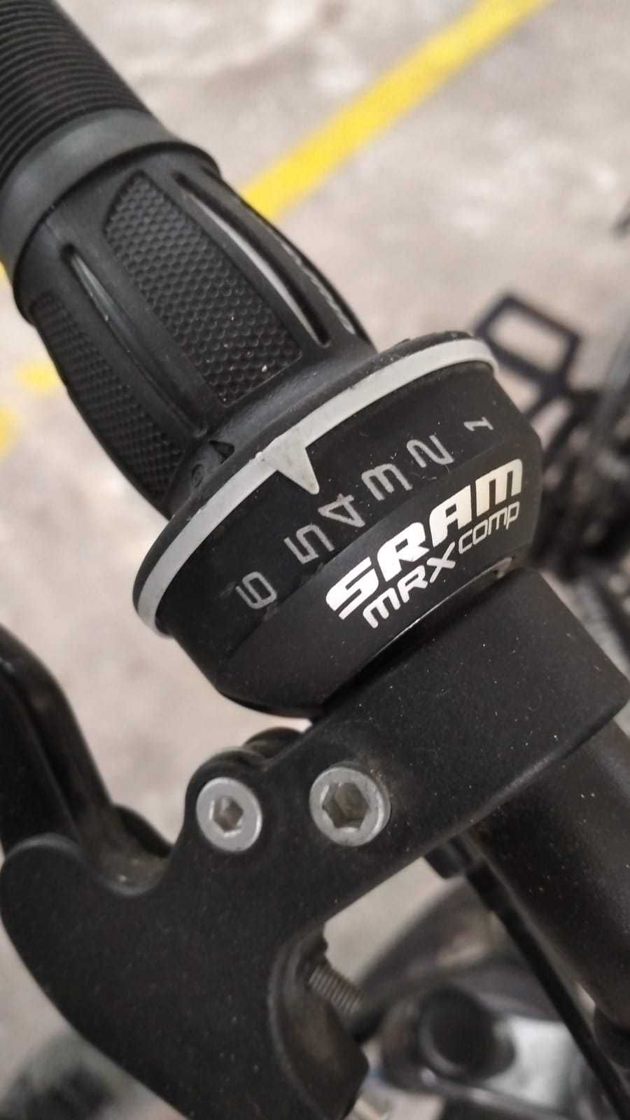 Bicicleta Criança  - Aro 24 (BTT ST 500)