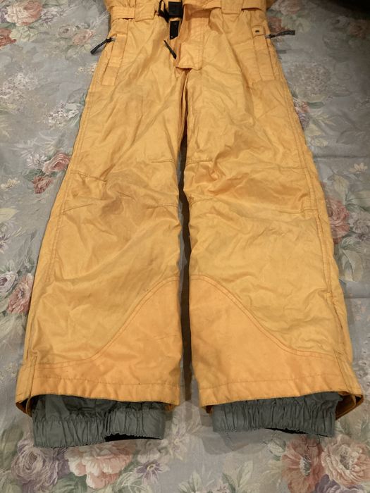 Fato para a neve em bom estado 10 anos