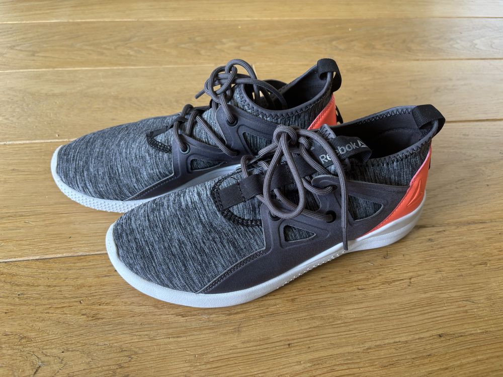 Jak nowe buty sport damskie REEBOK UPURTEMPO 1.0 BD4966 roz.38 24,5cm