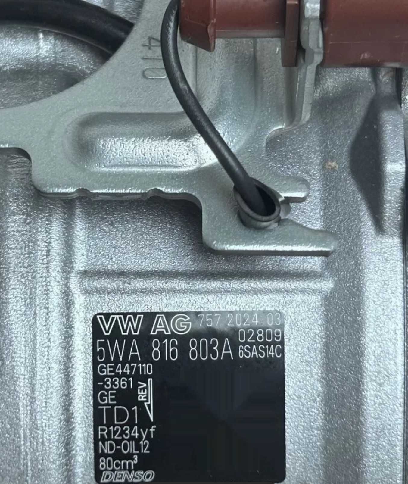 Компресор кондиціонера VAG 5WA816803A. Новий, оригінал, в наявності