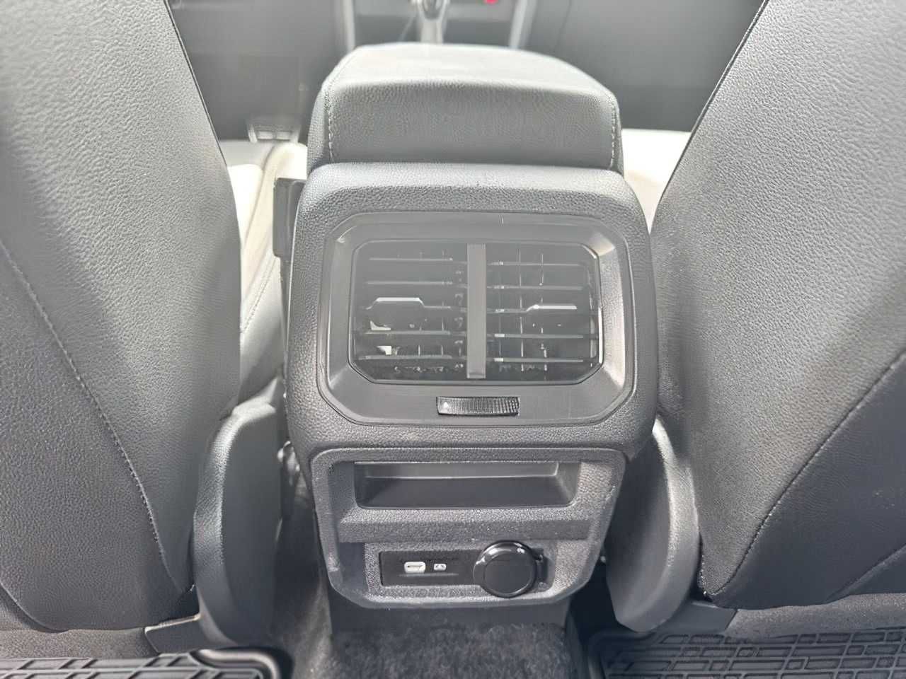 Volkswagen Tiguan SEL 2023