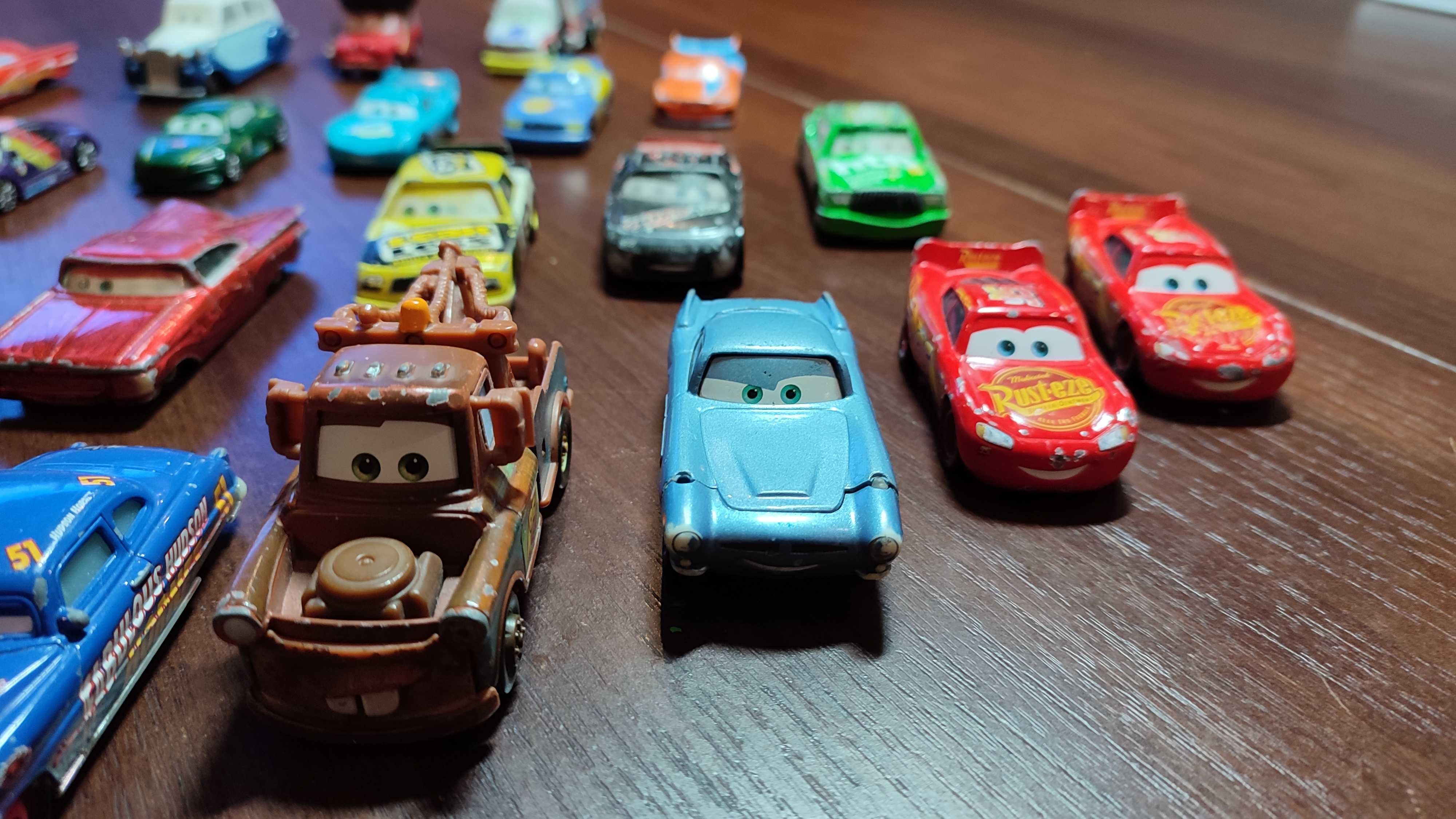 Zestaw aut z filmu "Cars"/ "Auta" - Zygzak Mcqueen i pozostałe z filmu