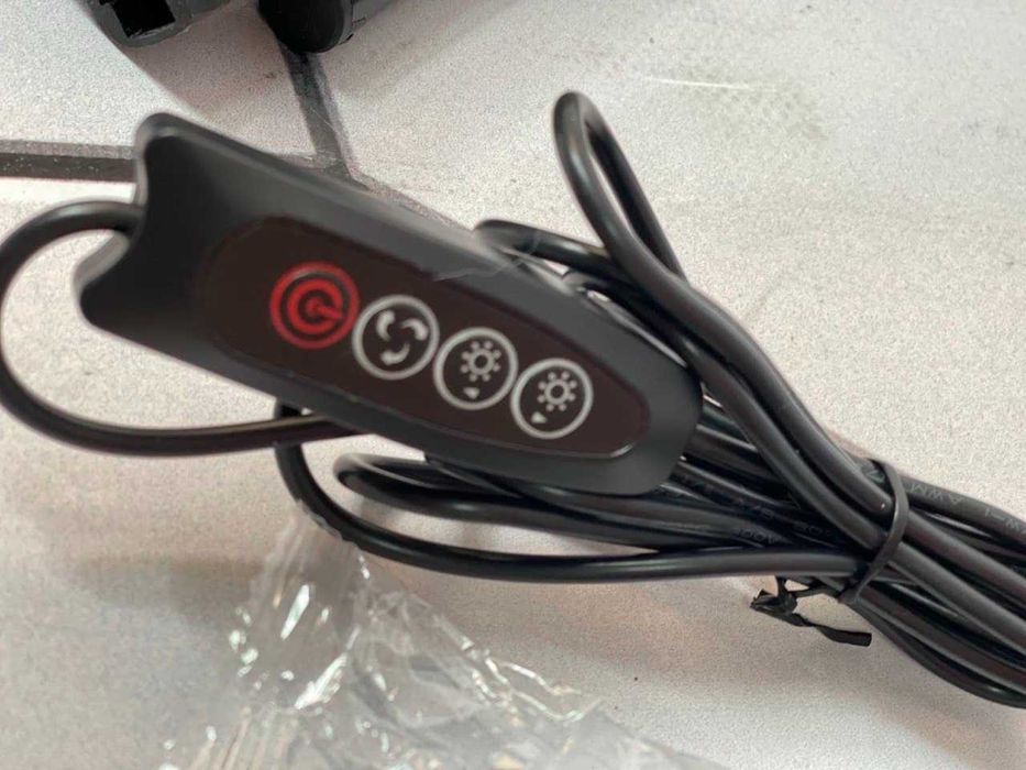 Кільцева Led лампа RA-95+ (26 см) з дзеркалом на штативі.