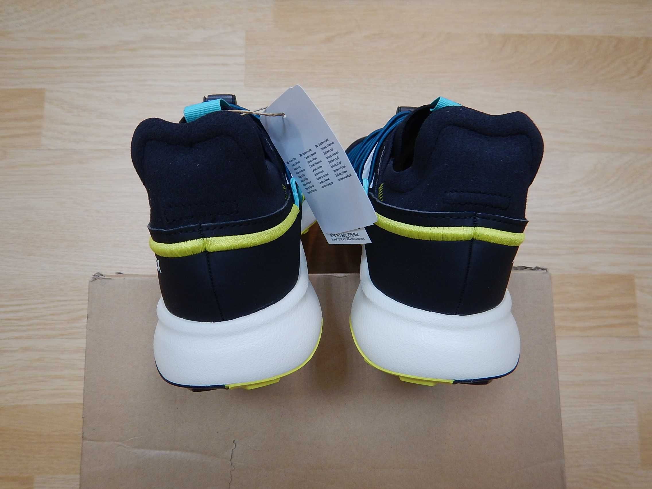 Продам трек-кросівки -Adidas -42.2/3(EUR) і 43.1/3-наш-42 і 43. Нові.