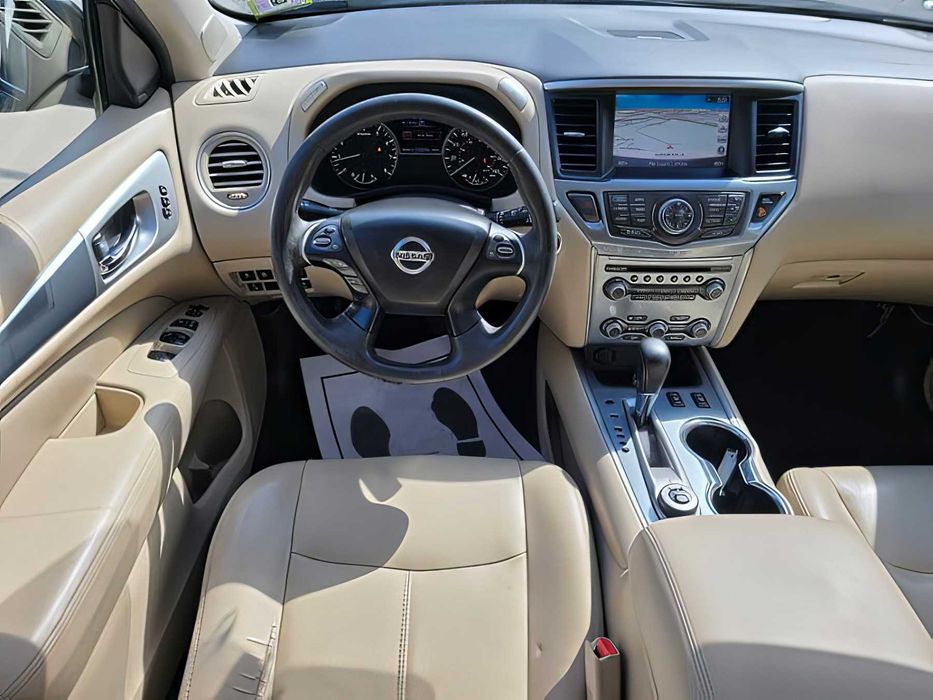 Nissan Pathfinder      2017