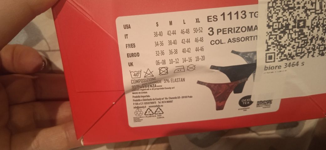 Stringi damskie z kryształkami zestaw S