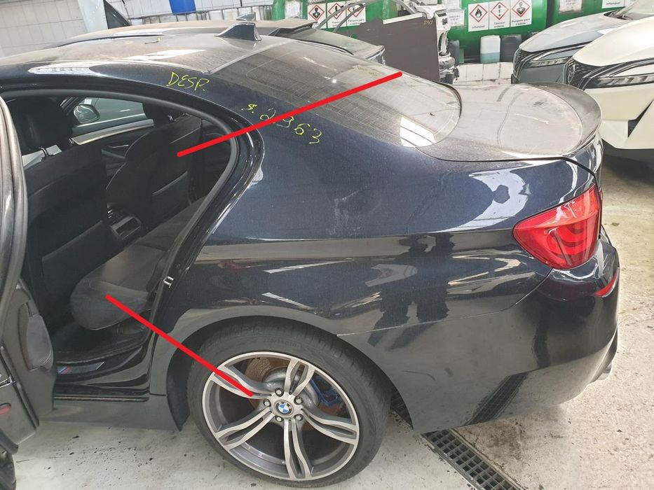 Painel trás esquerdo BMW 5 (F10)