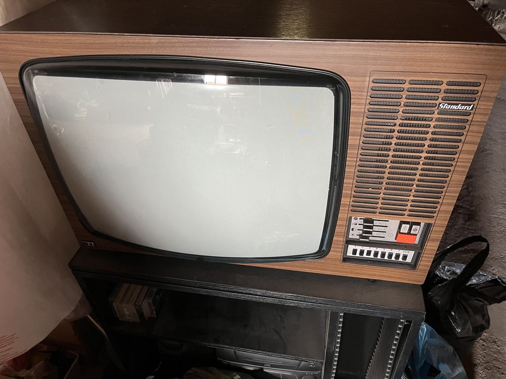 Televisor ITT Color