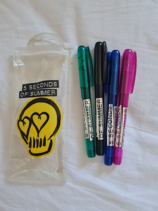 Acessórios dos 5 Seconds of Summer