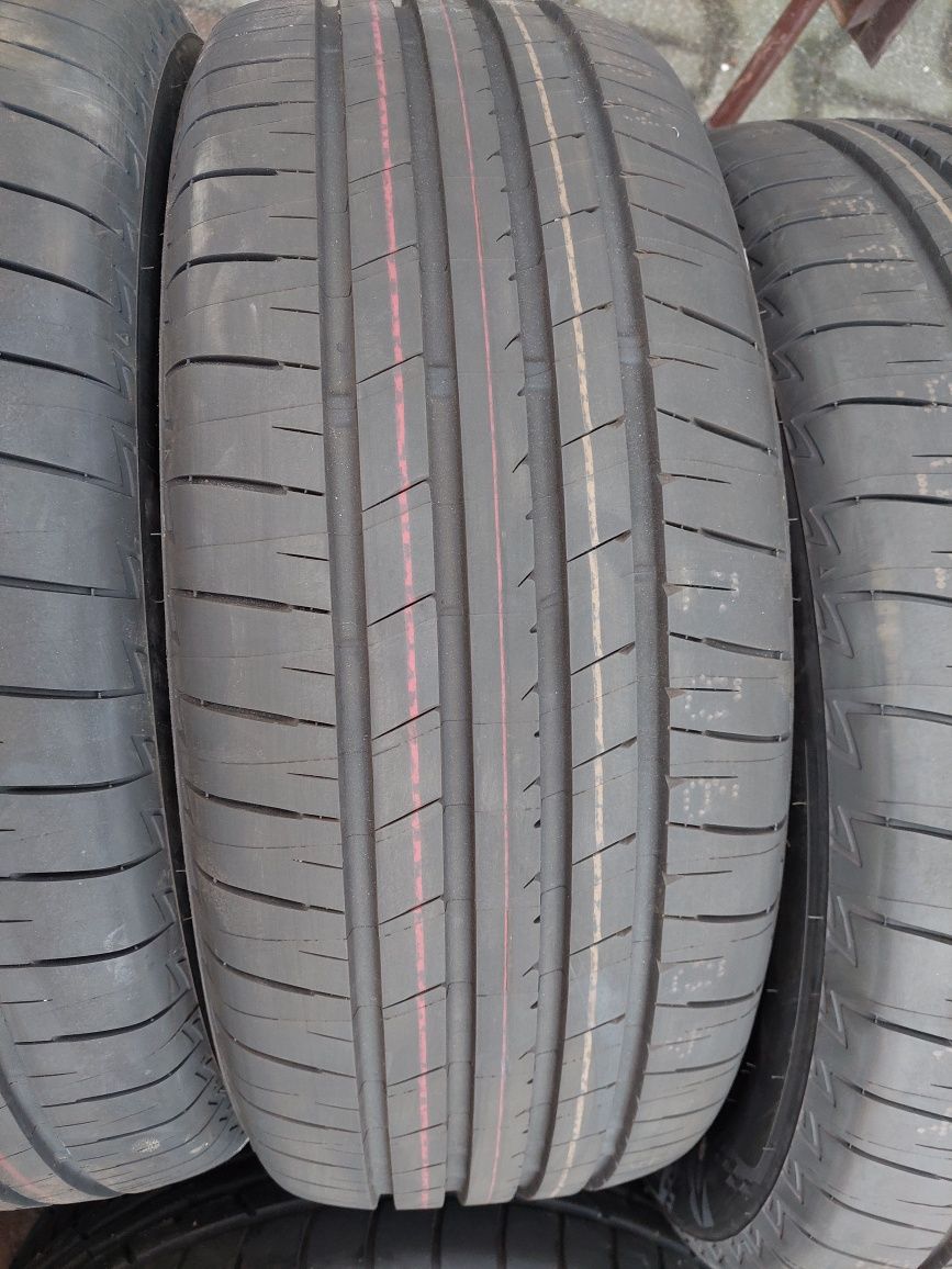 215/55r18 Bridgestone 4szt jak Nowe