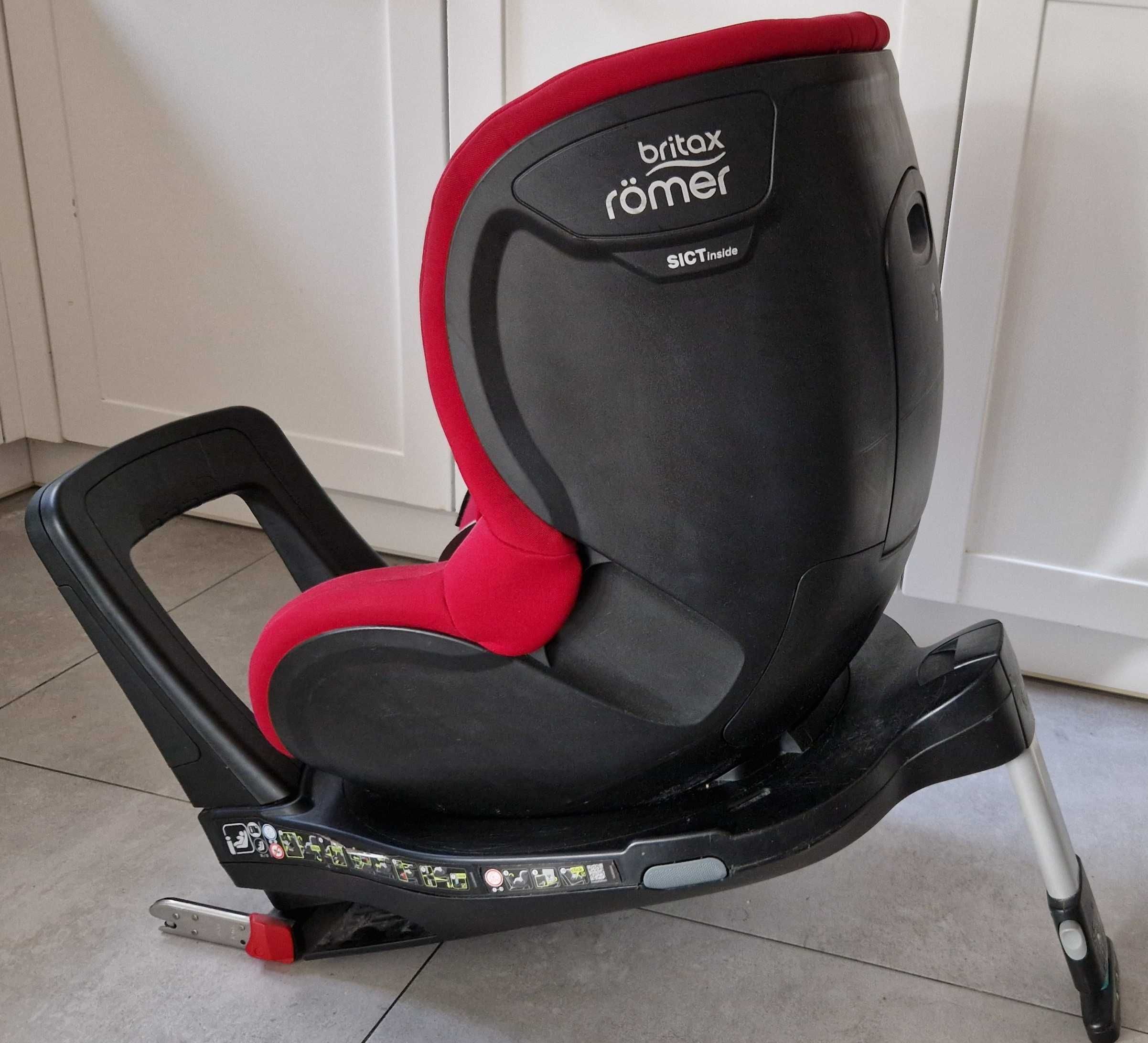 Fotelik samochodowy Britax Römer DUALFIX i-SIZE 0-18 kg czerwony