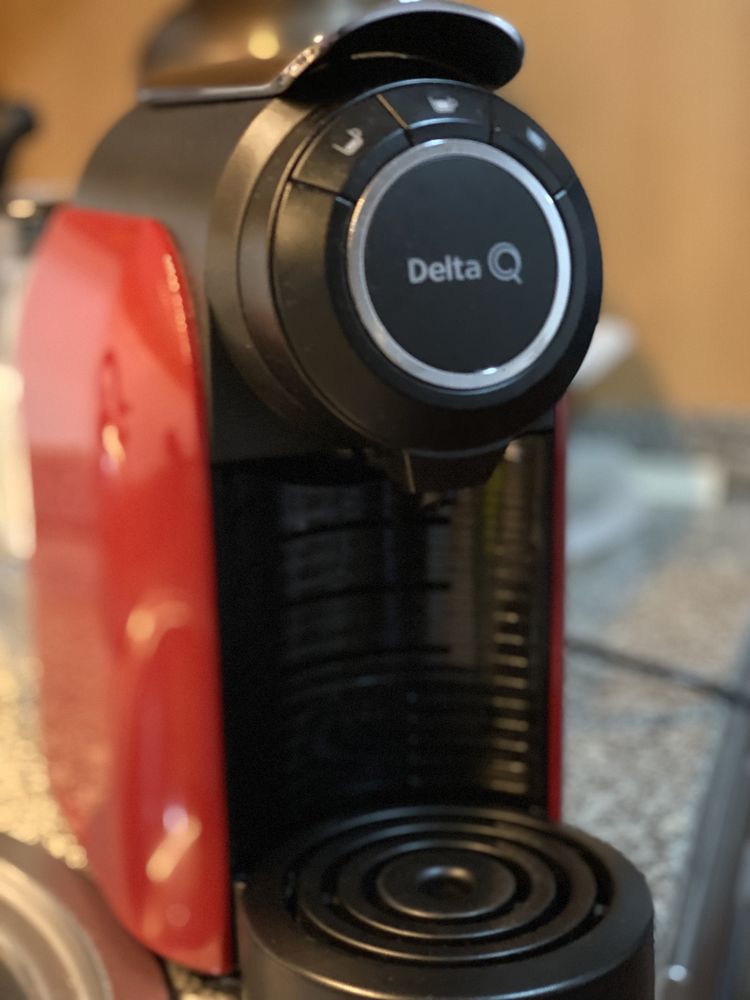 Máquina de café Delta Q Qool Evolution vermelha