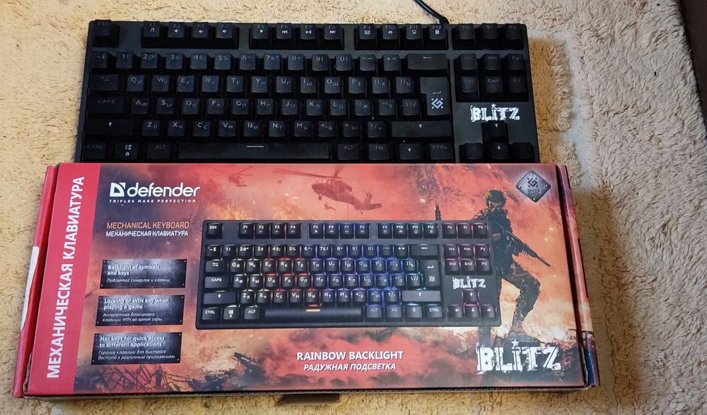 Клавіатура  defender blitz 
Продам клавіатуру 
Defender blitz стан нов