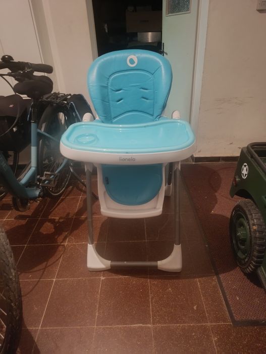 Krzesełko fotelik do karmienia Lionelo