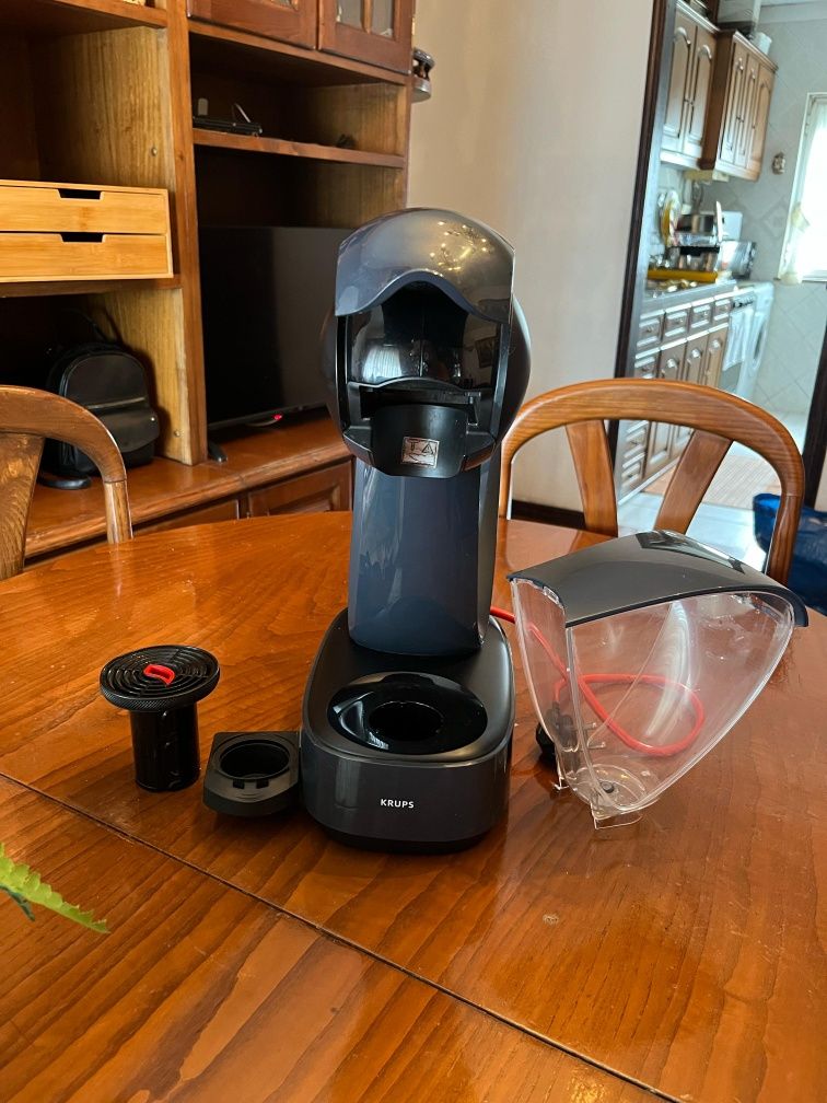 Vendo Máquina de Café Krups Dolce Gusto Infinissima KP173B10 + Descalc