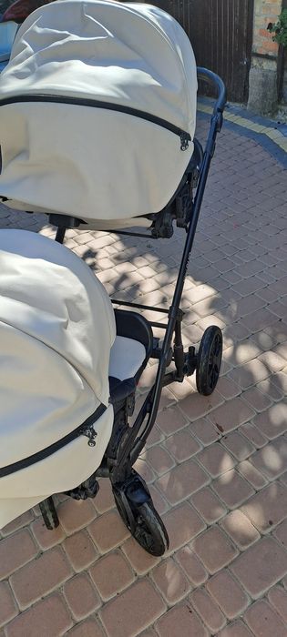 Продам дитячу коляску 2 в 1