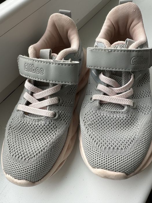 Кросівки для дівчинки 29,30 р