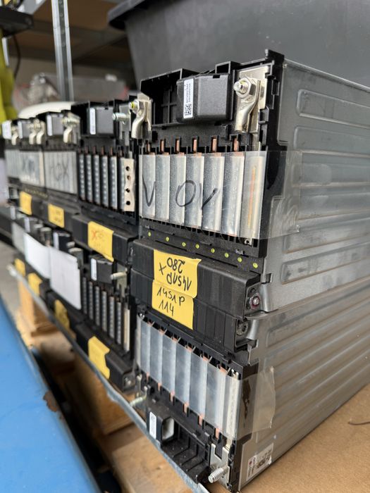 Ячейки, пакети, комірки акумуляторні LG Chem P38B 38 Ah