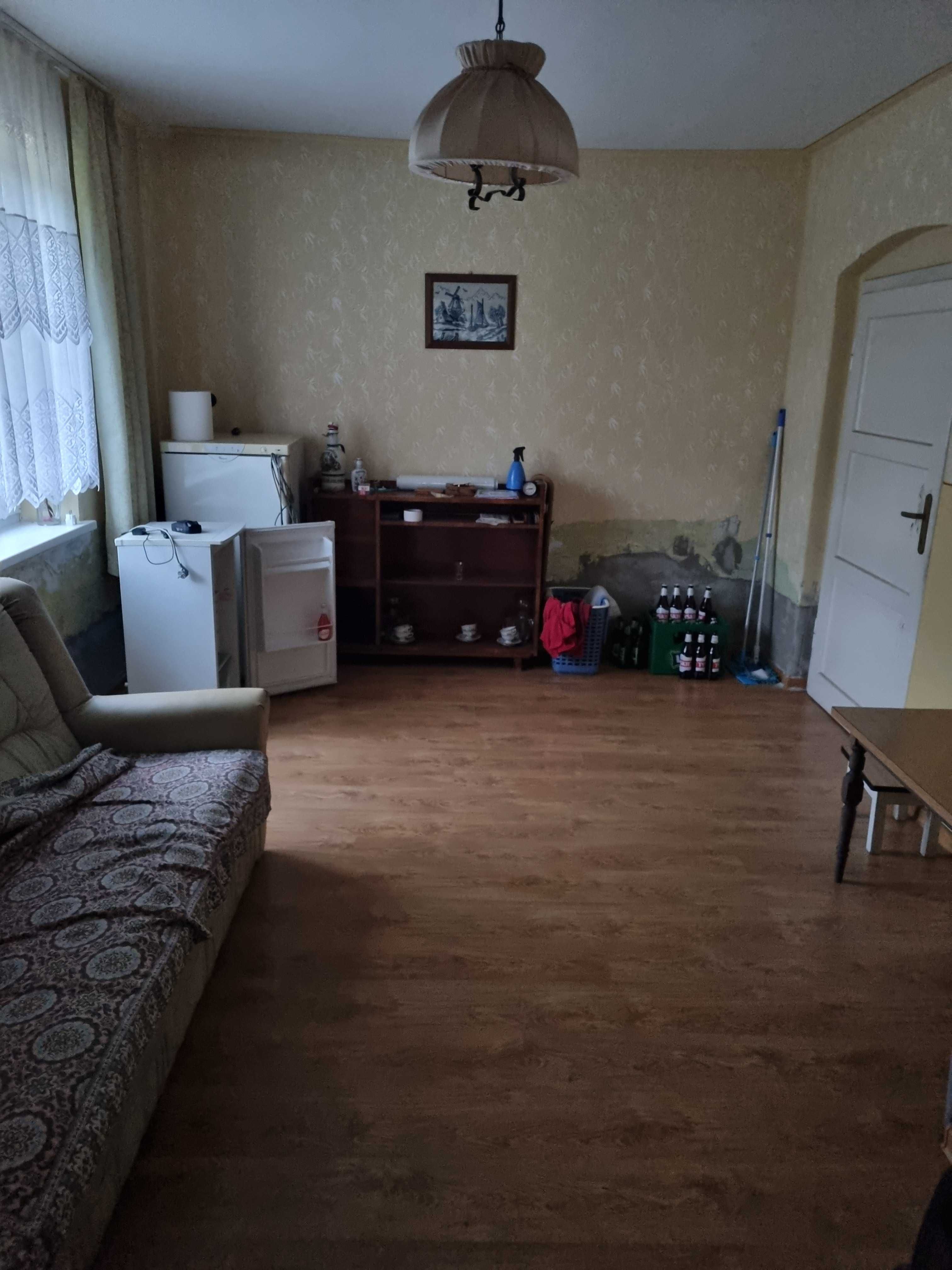 dom z dużą działką do wynajęcia