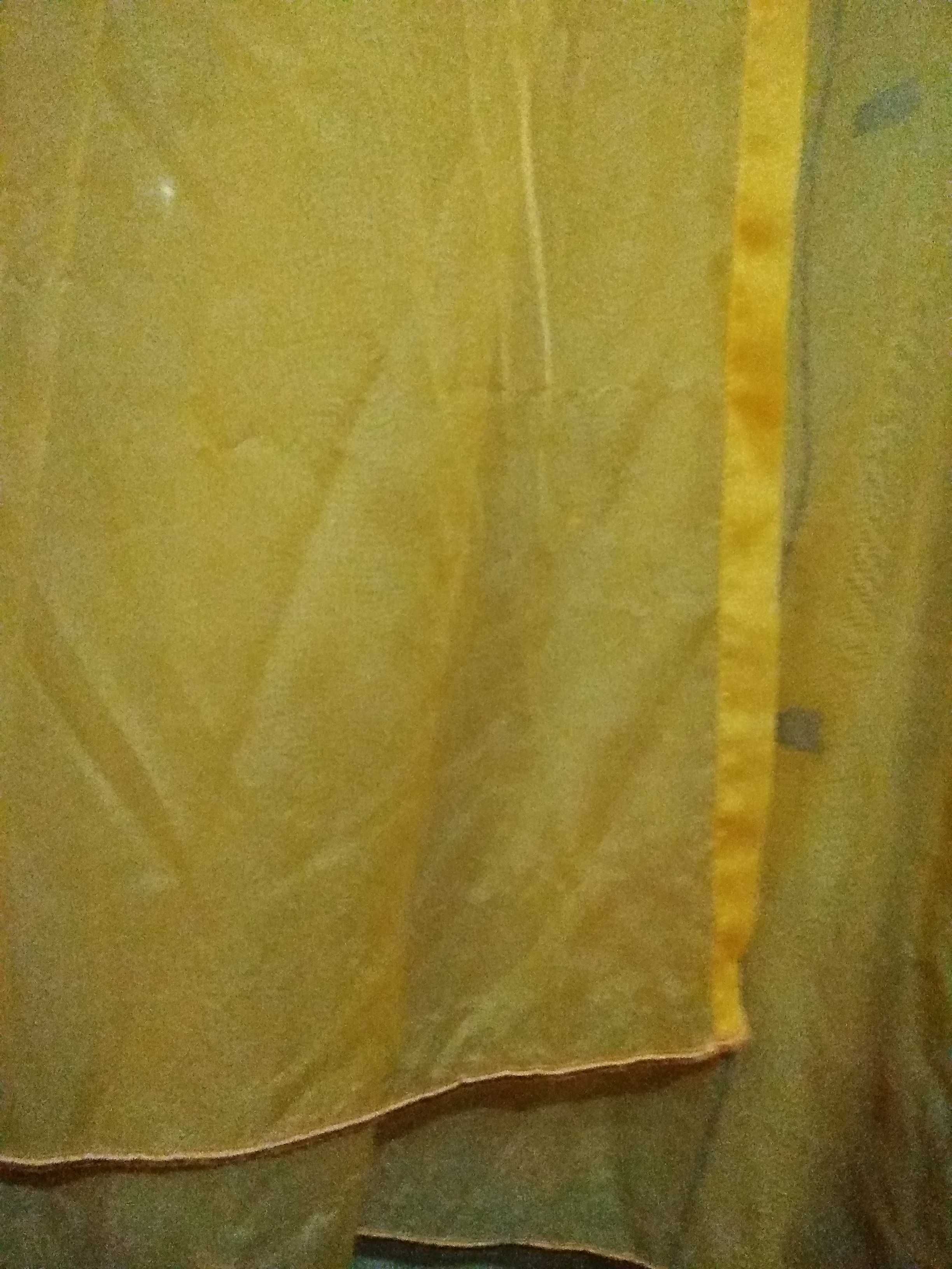 Тюль нежно желтого цвета полу-прозрачная новая длинна 9 и 7 метров