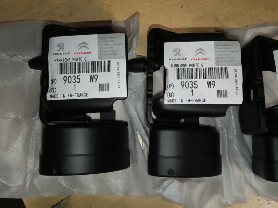 Ogranicznik drzwi lewy przód Citroen C5 x7 III nowe