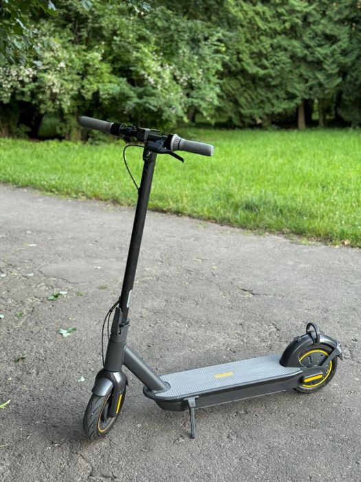 Електросамокат Ninebot G30P