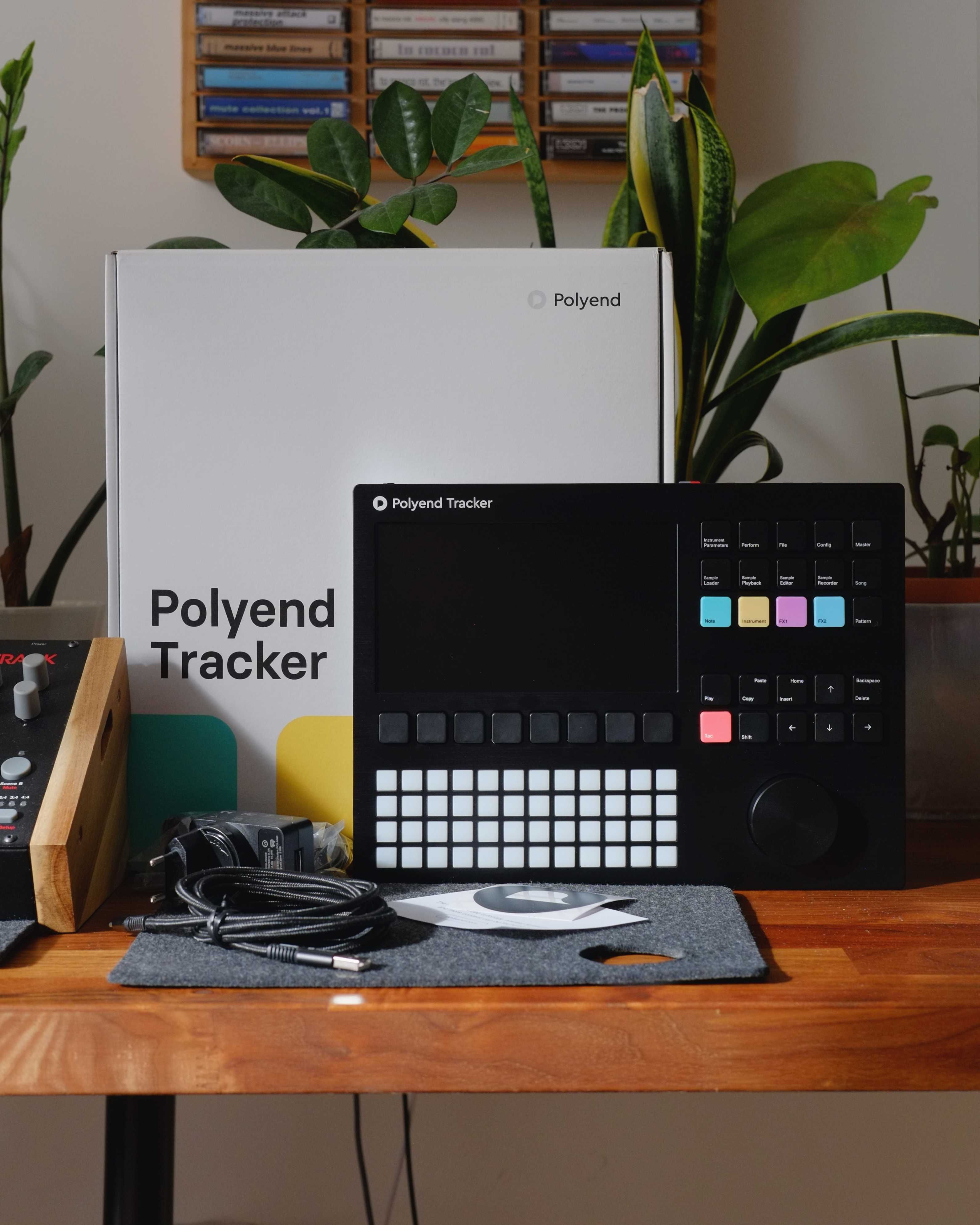 Polyend Tracker / sampler syntezator sekwencer midi