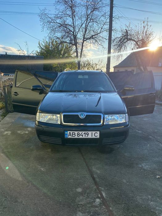 Шкода тур в гарному стані