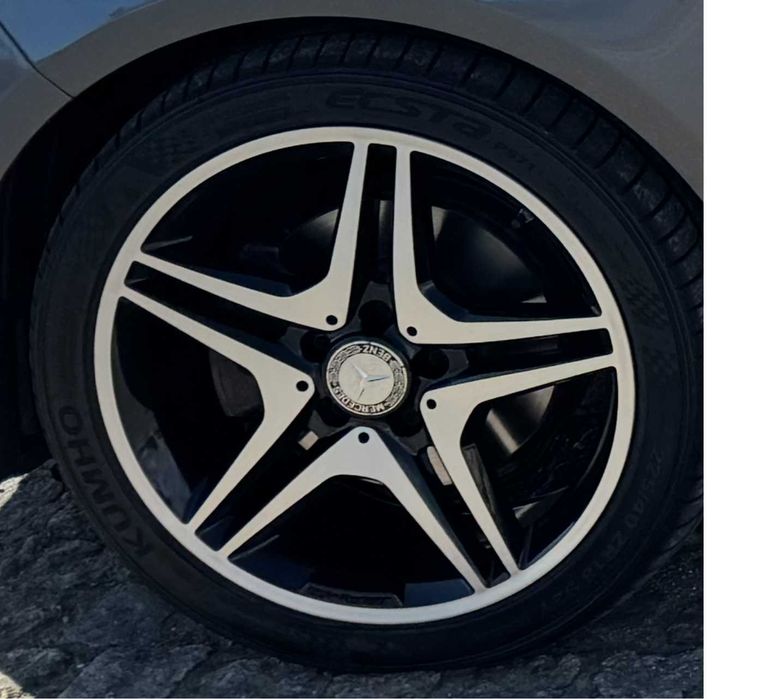 Conjunto 4 pneus KUMHO 225x40 R18