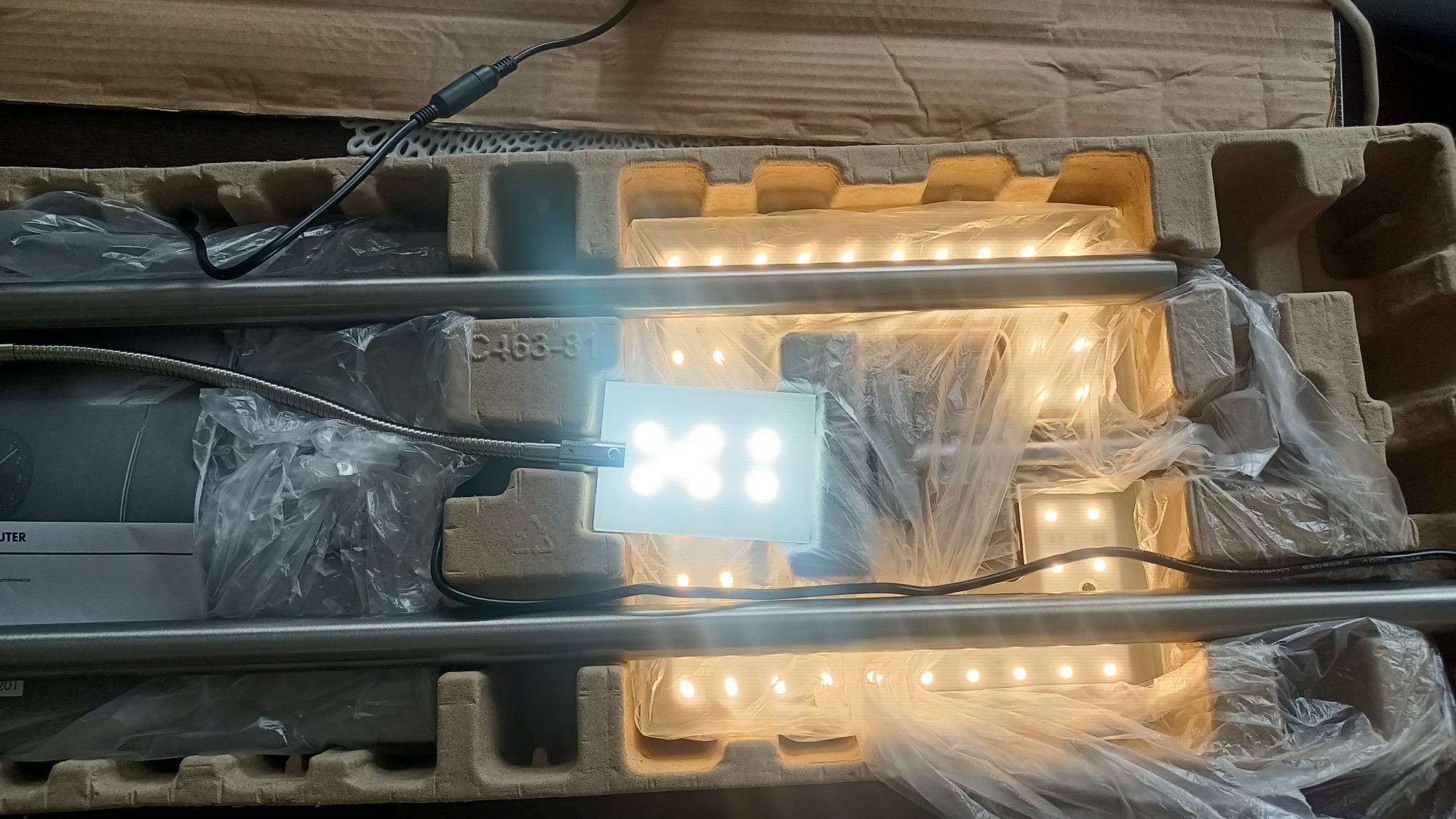 Lampa podłogowa LED