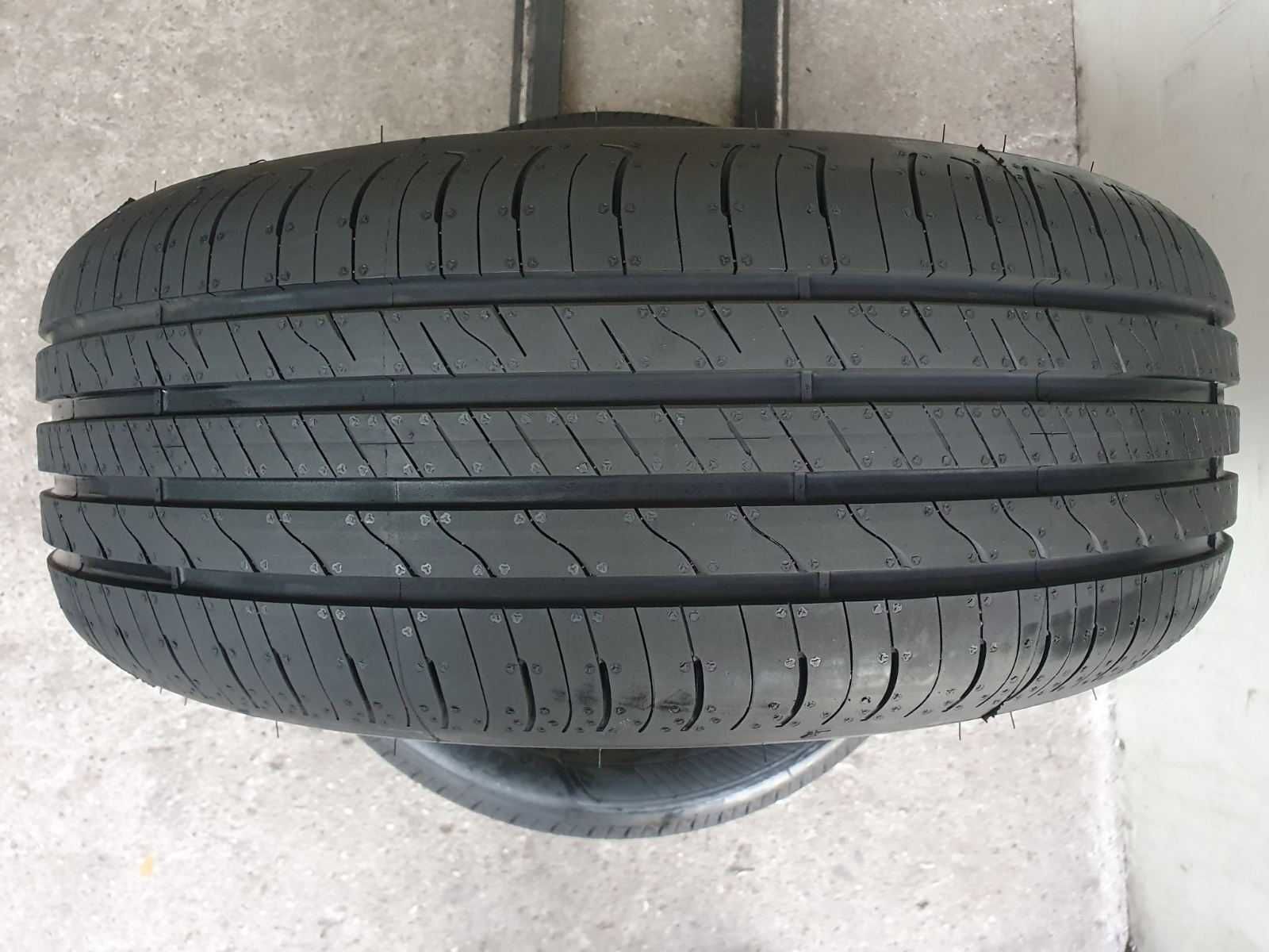 4x Goodyear Efficientgrip Performance 2  215/55r17  Nowe