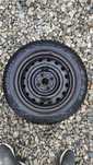 Felgi stalowe 4x100 z oponami zimowymi 185/60 r15