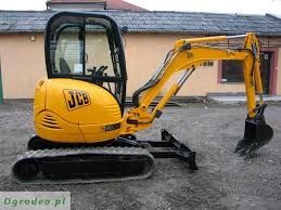 Usługi Minikoparka 3t -Iveco -> WIERTNICA Kraków Wieliczka Niepołomice