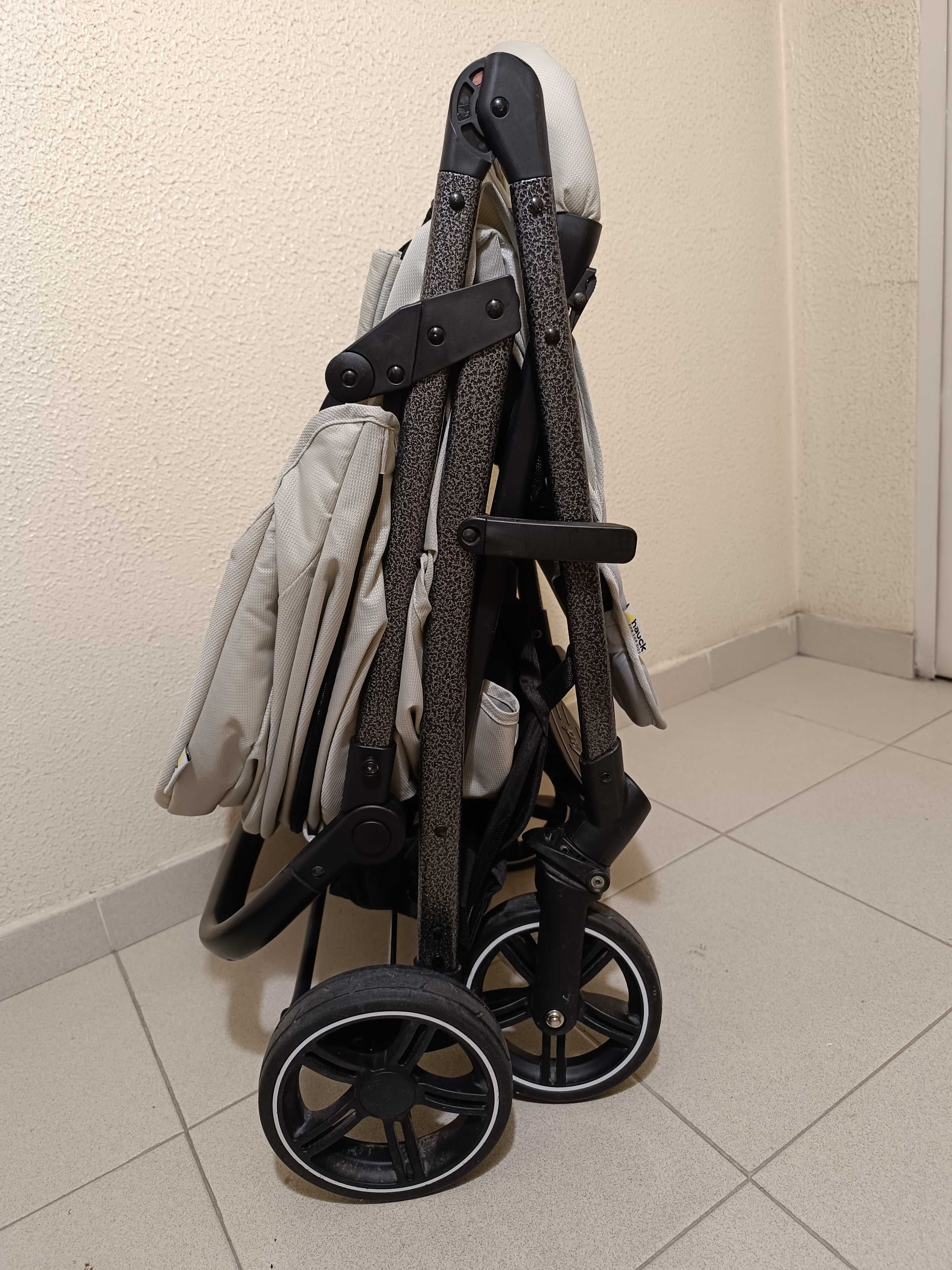 Carrinho com Ovo e base Isofix Hauck Rapid 4