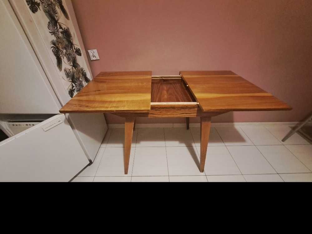 stół PRL lata-70, rozkładany sprzedam