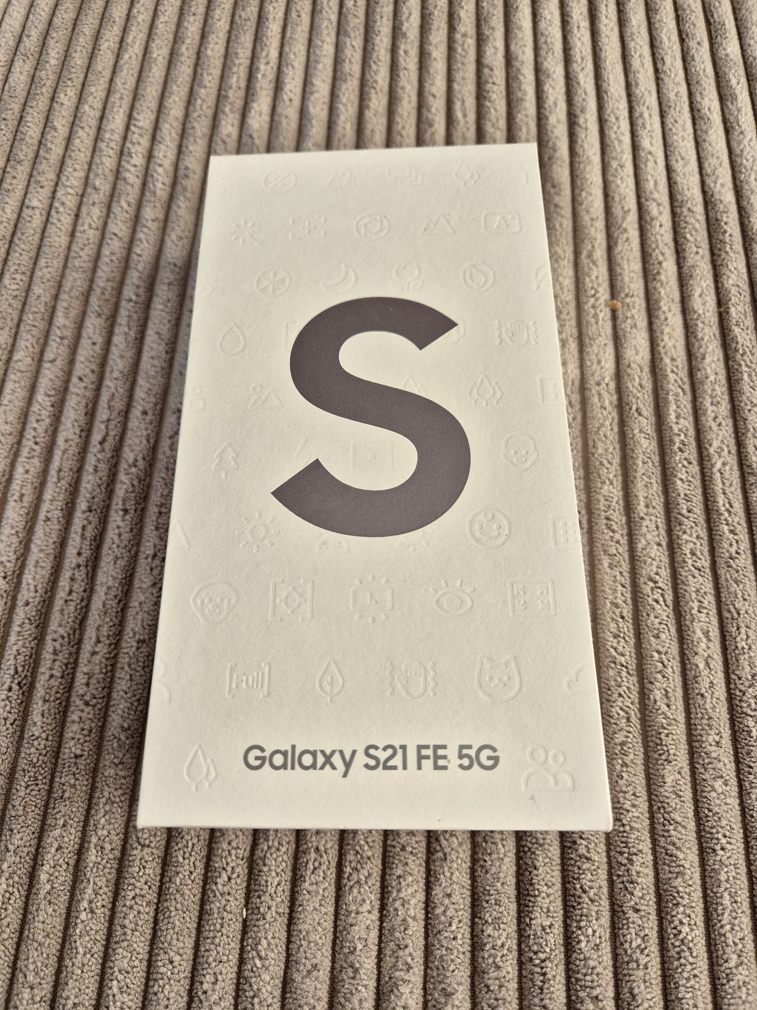 Sprzedam SAMSUNG Galaxy S21FE 5G