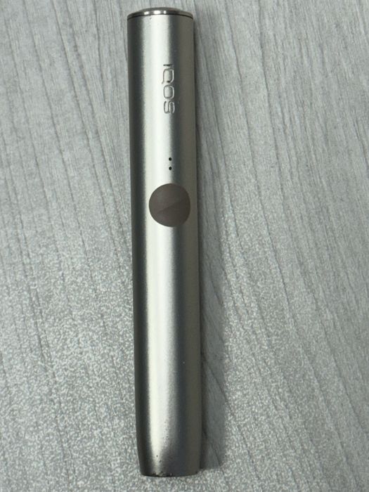 Зарядний пристрій