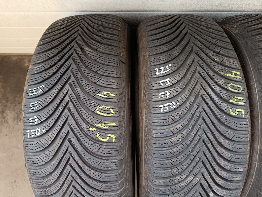 4x Michelin Alpine 225/55/17 101V