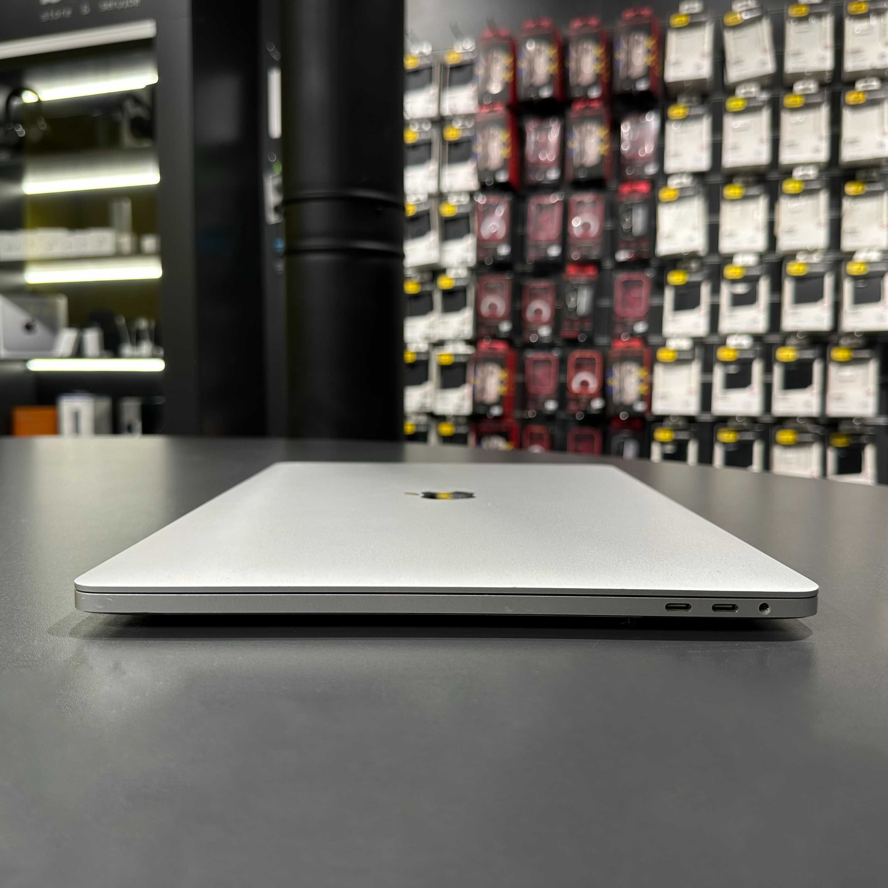 MacBook Pro 16" 2019 i7 16Gb RAM 512Gb SSD Silver РОЗПРОДАЖ!