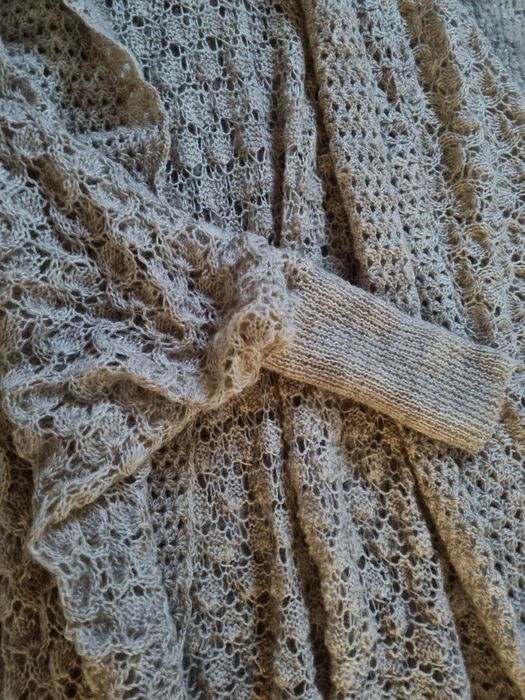 Накидка ручної роботи