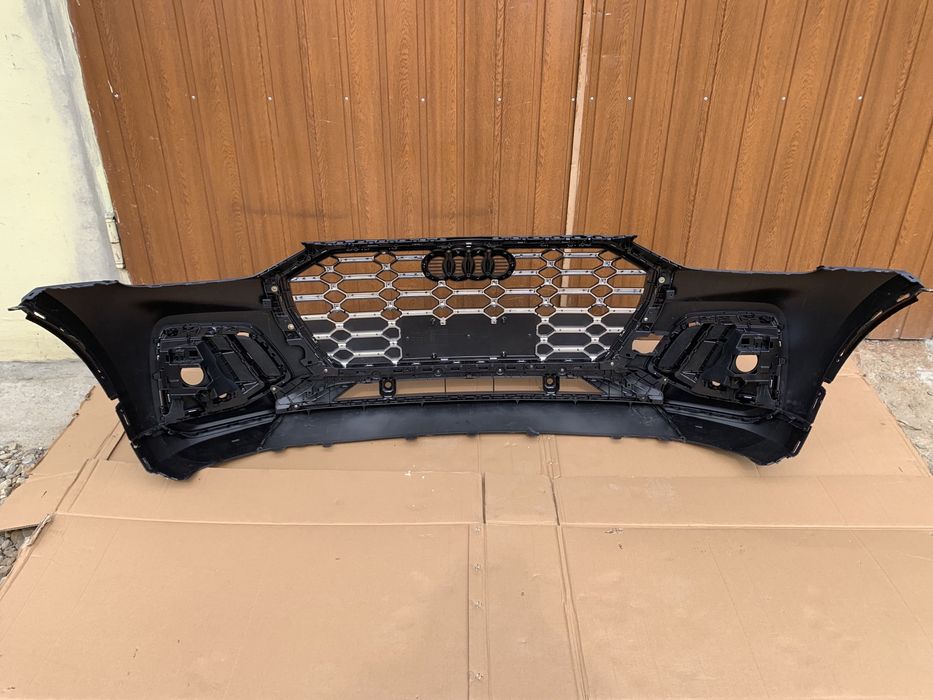 Бампер передній audi q5 80a решітка