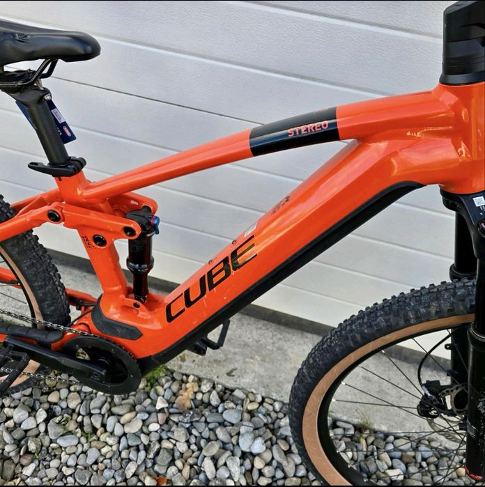 CUBE Stereo Hybrid 120 Race 625 – M / 18" – 2022 – 3400 km