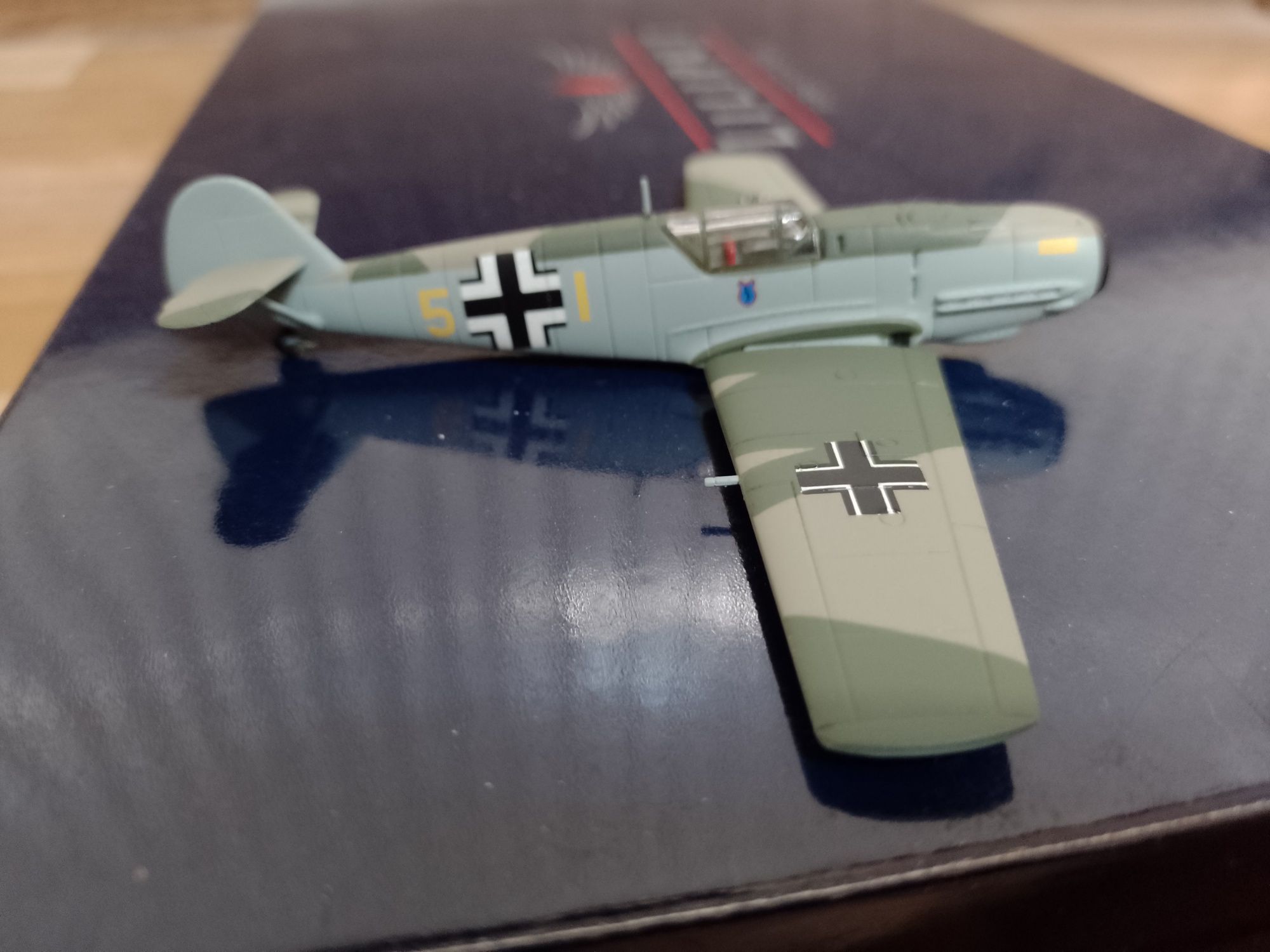 wagon specjalny Liliput L240033 H0 1:87 Messerschmitt Bf 109 samolot